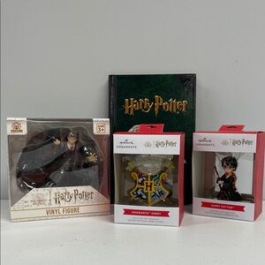 Harry Potter Vinyl Figure, Notebook and Ornament Set